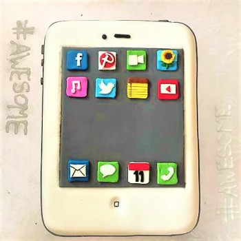 Iphone cake1